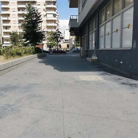 Zamos The * Vlorë